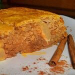 Bolo de iogurte com maçã e canela