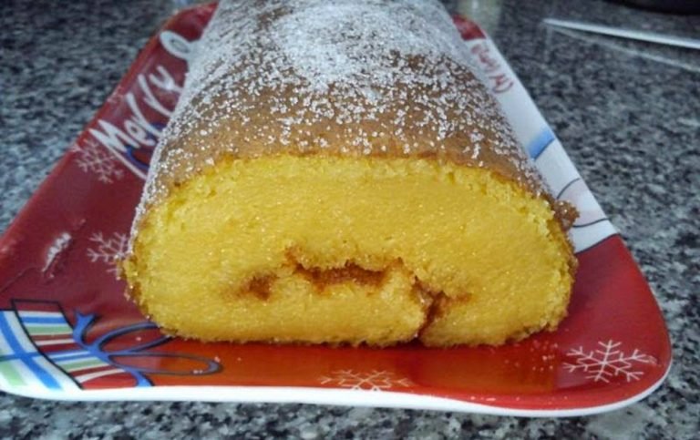 Torta de laranja fofa e húmida