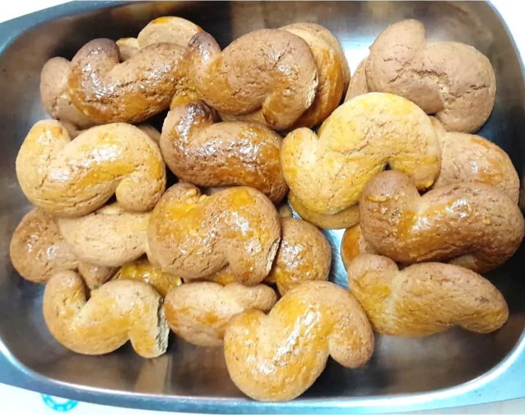 Biscoitos super faceis de fazer que ficam uma delicia…