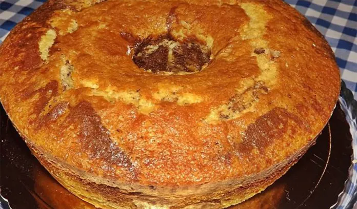 Bolo mármore húmido e delicioso e rapido de preparar…